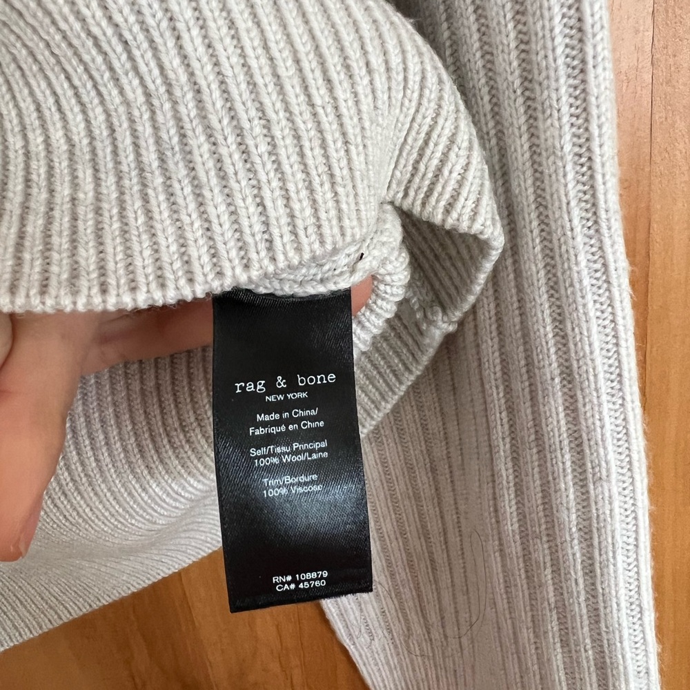 Rag and Bone 100 % Merino Wool Sweater - Nikole. - Picture 4 of 4